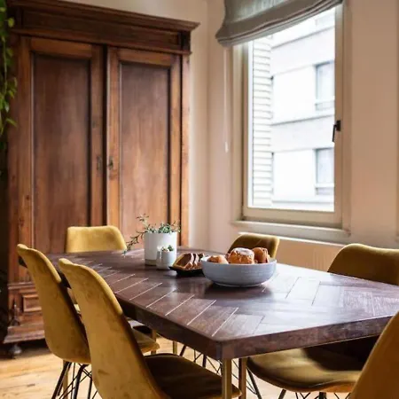 Apartment Huiselijke Triplex Op Het Zuid *
